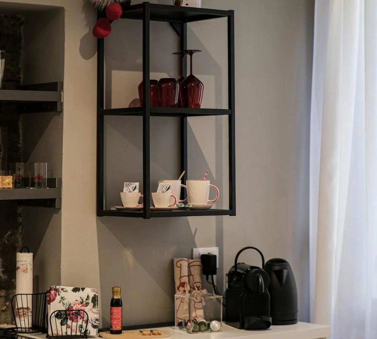Moss & Stone - 3 Min Walk To Piazza Vittoria Apartment Brescia