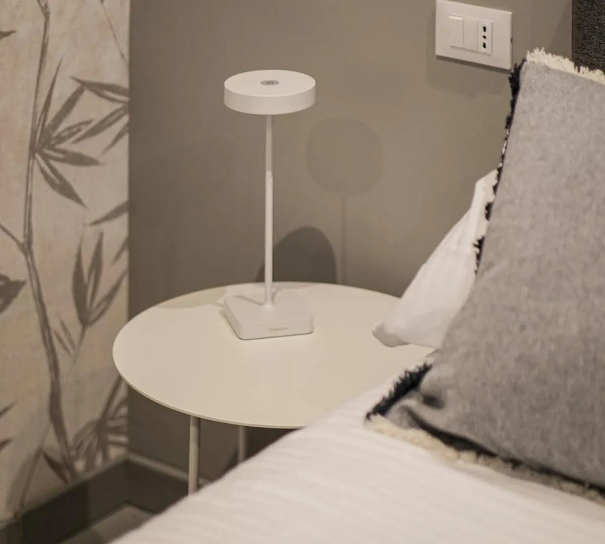 Moss & Stone - 3 Min Walk To Piazza Vittoria Apartment Brescia Italy